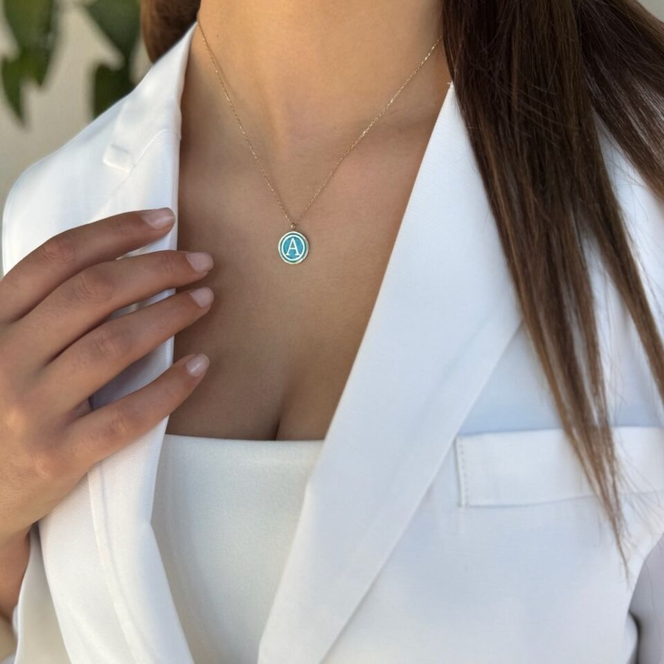 14 AYAR ÖZEL ÜRETİM TURKUAZ MİNELİ A HARFİ ALTIN KOLYE