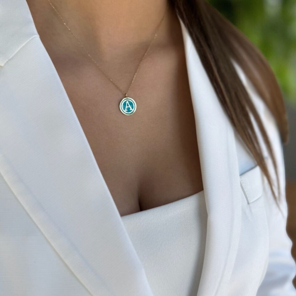 14 AYAR ÖZEL ÜRETİM TURKUAZ MİNELİ A HARFİ ALTIN KOLYE