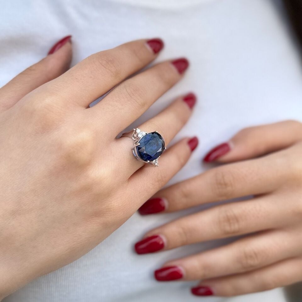 14 AYAR 11,79 CT SAFİR TAŞLI, 0,22 CT PIRLANTA TAŞLI YÜZÜK