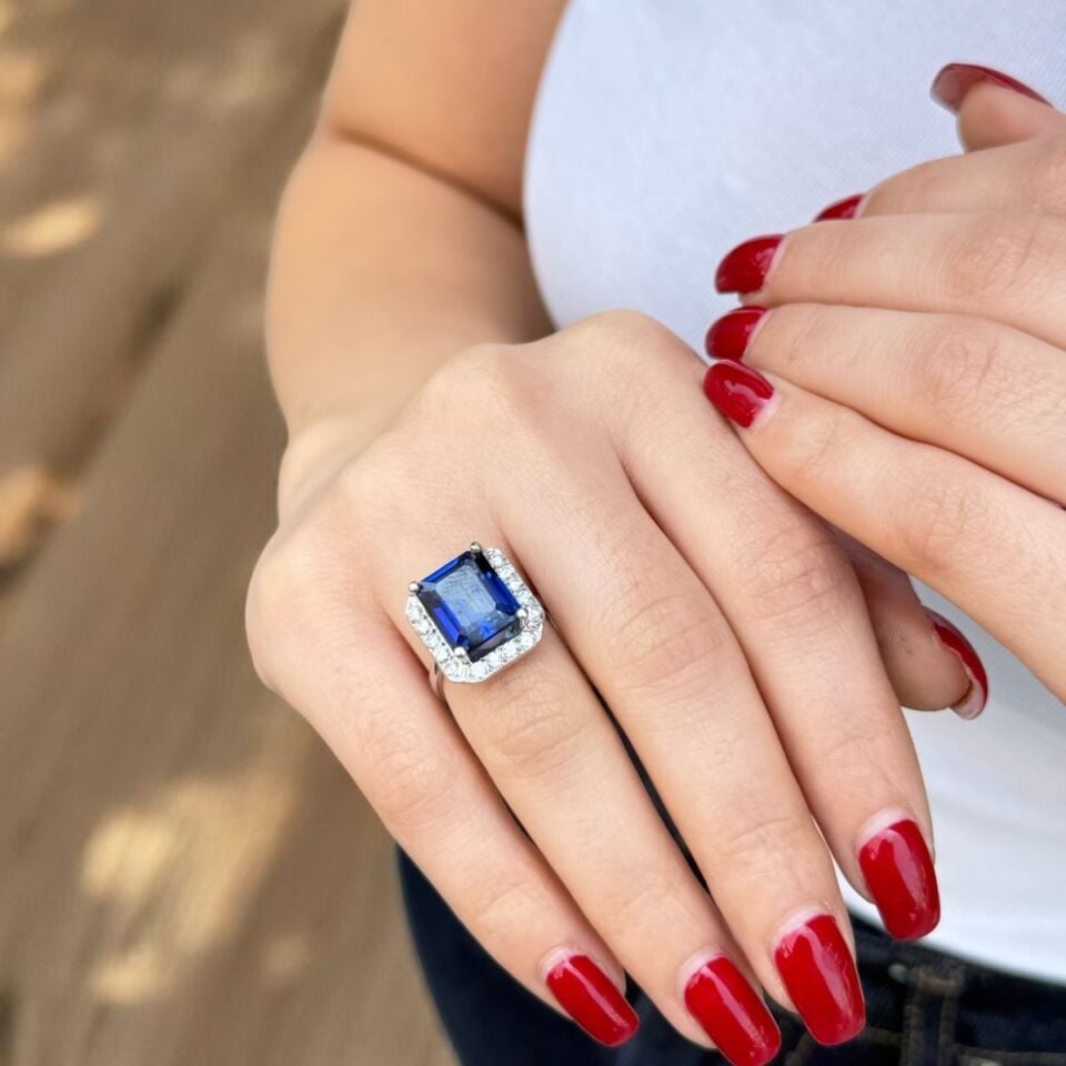 14 AYAR 6,70 CT SAFİR TAŞLI 0,54 CT PIRLANTA TAŞLI YÜZÜK