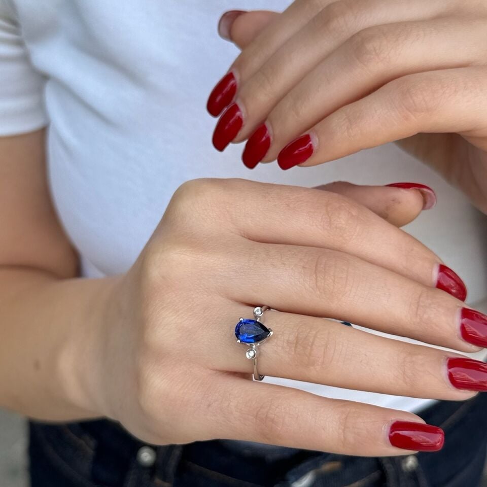 14 AYAR 1,65 CT SAFİR TAŞLI 0,04 CT PIRLANTA TAŞLI YÜZÜK