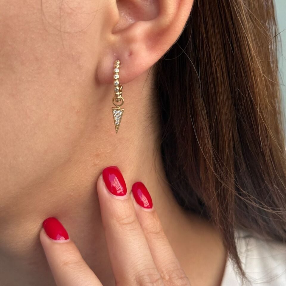 14 AYAR ÜÇGEN ÇUBUK SALLANTILI HALKA KÜPE