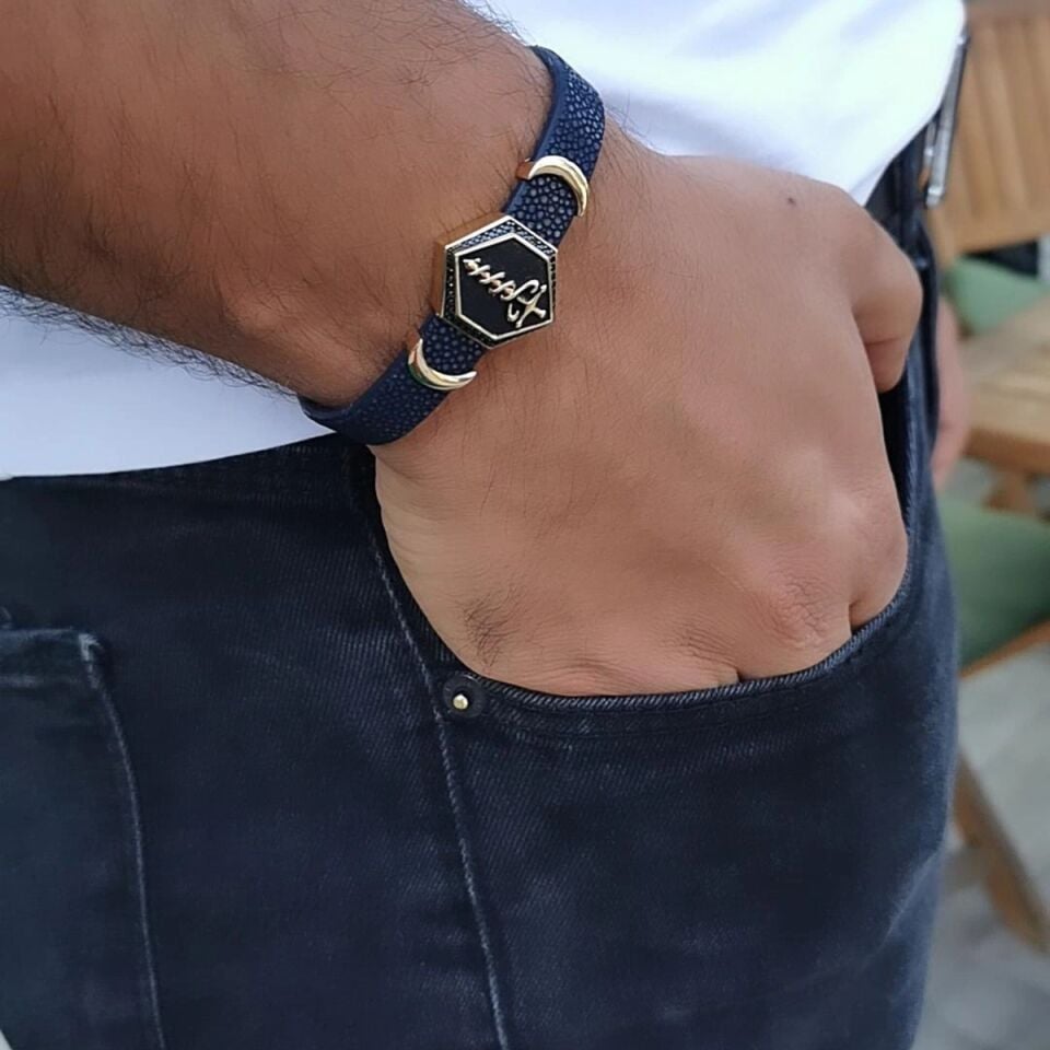 14 Ayar Lacivert Vatoz Derisi Üzerine Altin Tasarim Şifa Meleği Erkek Bileklik