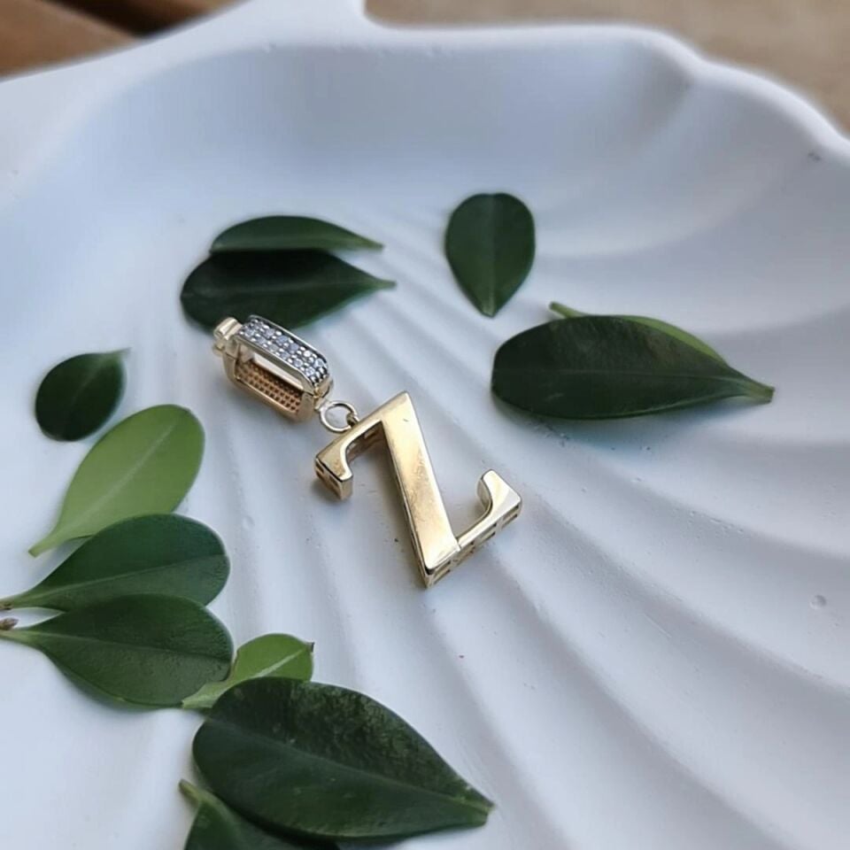 14 AYAR ÖZEL TASARIM Z HARFİ KOLYE UCU