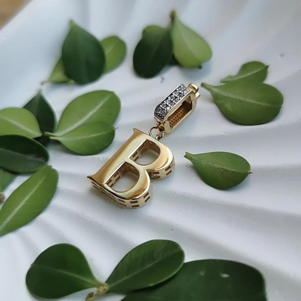 14 AYAR ÖZEL TASARIM B HARFİ KOLYE UCU