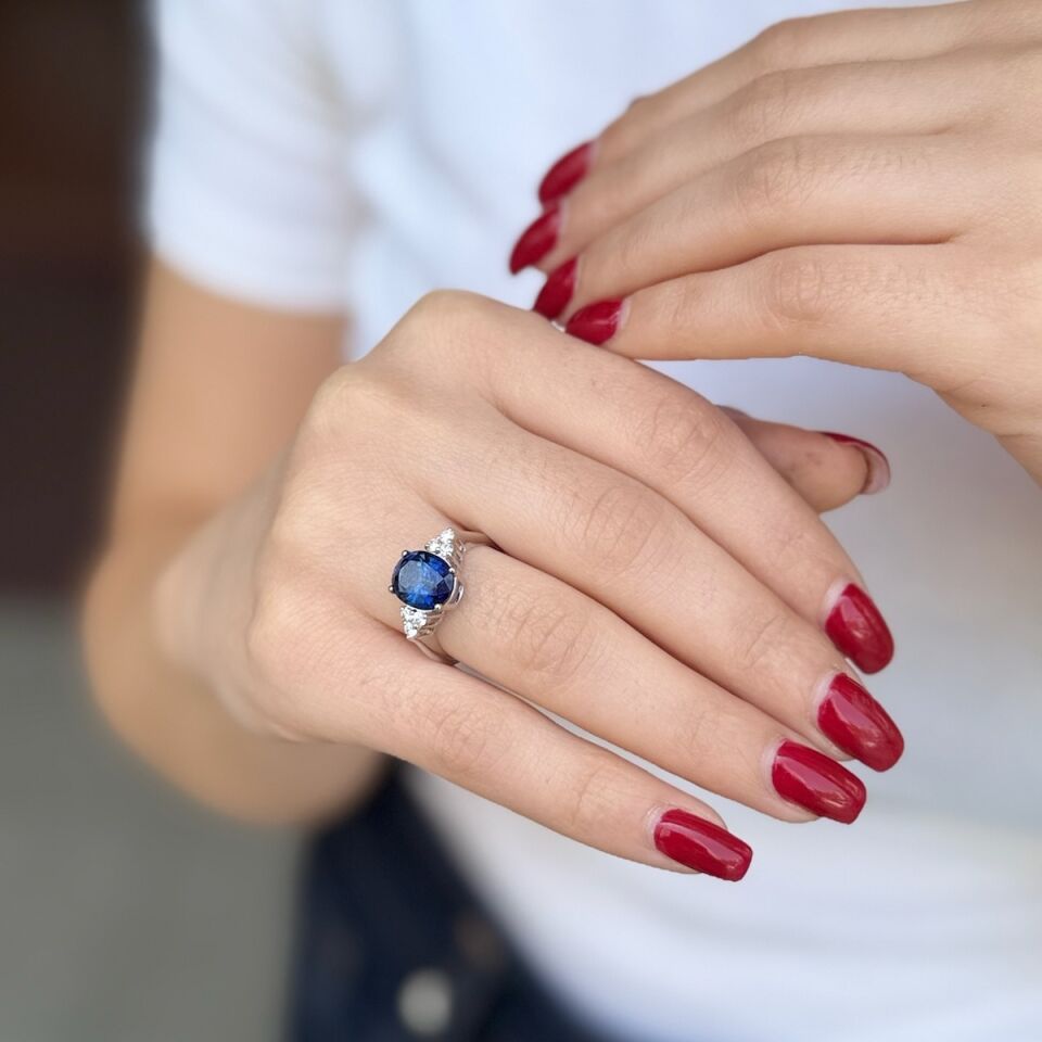 14 AYAR 3,49 CT SAFİR TAŞLI 0,23 CT PIRLANTA TAŞLI YÜZÜK