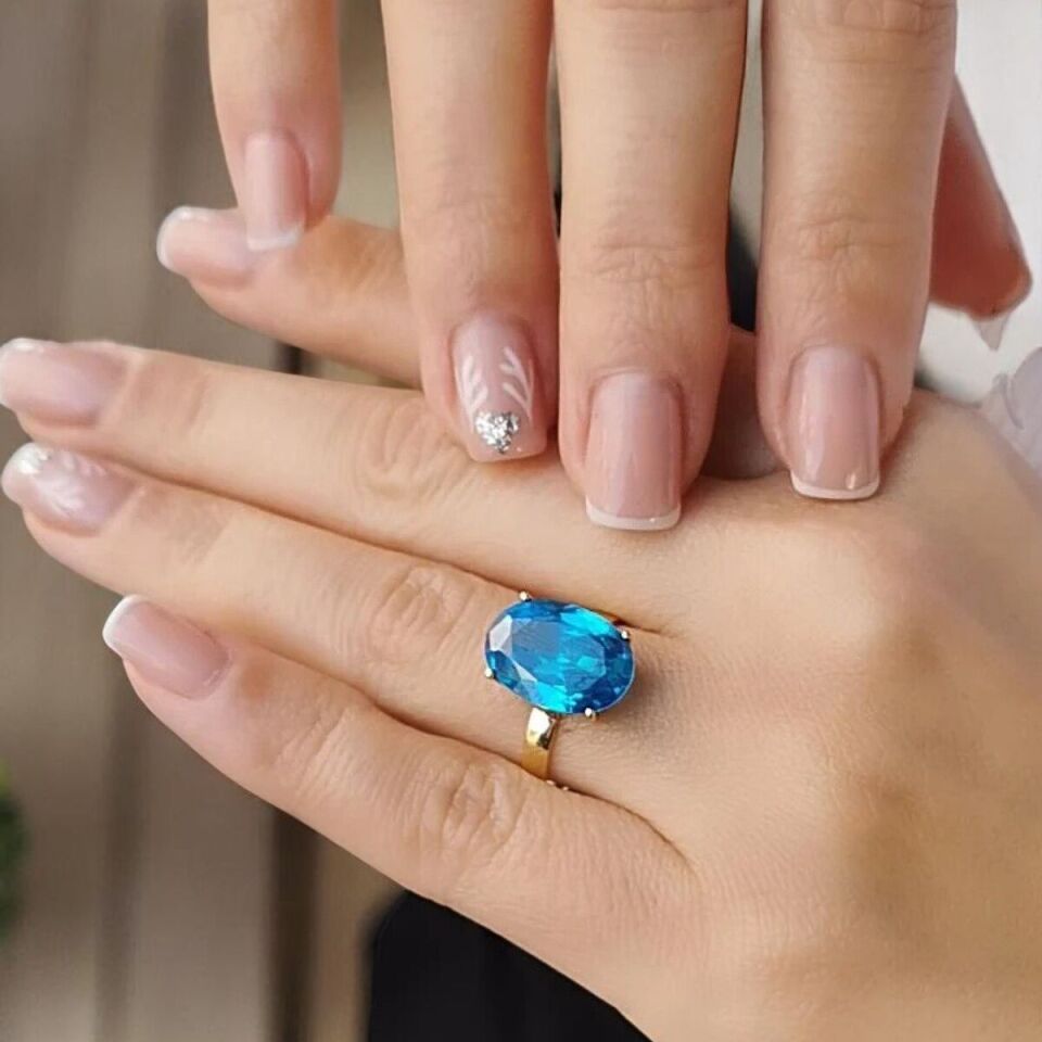 14 AYAR BLUE TOPAZ KRİSTAL TAŞLI ALTIN YÜZÜK