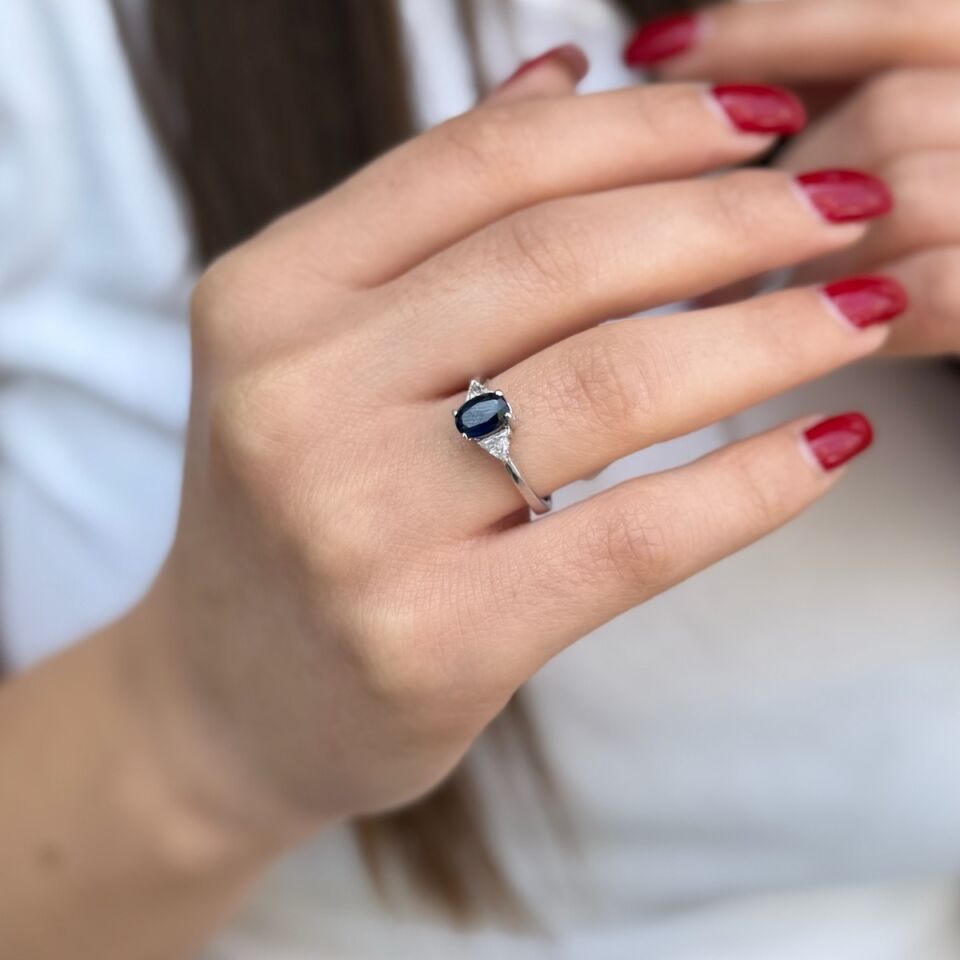 18 AYAR 1,01 CT SAFİR TAŞLI, 0,25 CT PIRLANTA TAŞLI YÜZÜK