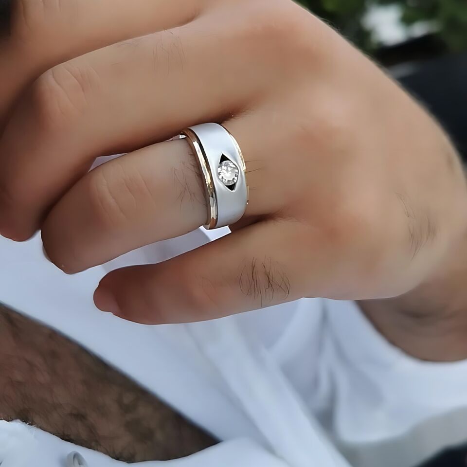 14 AYAR 0,65 CT PIRLANTA TAŞLI ÖZEL TASARIM ERKEK YÜZÜK