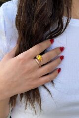 925 AYAR SARI TOPAZ TAŞLI ROSE RENGİ GÜMÜŞ YÜZÜK 18