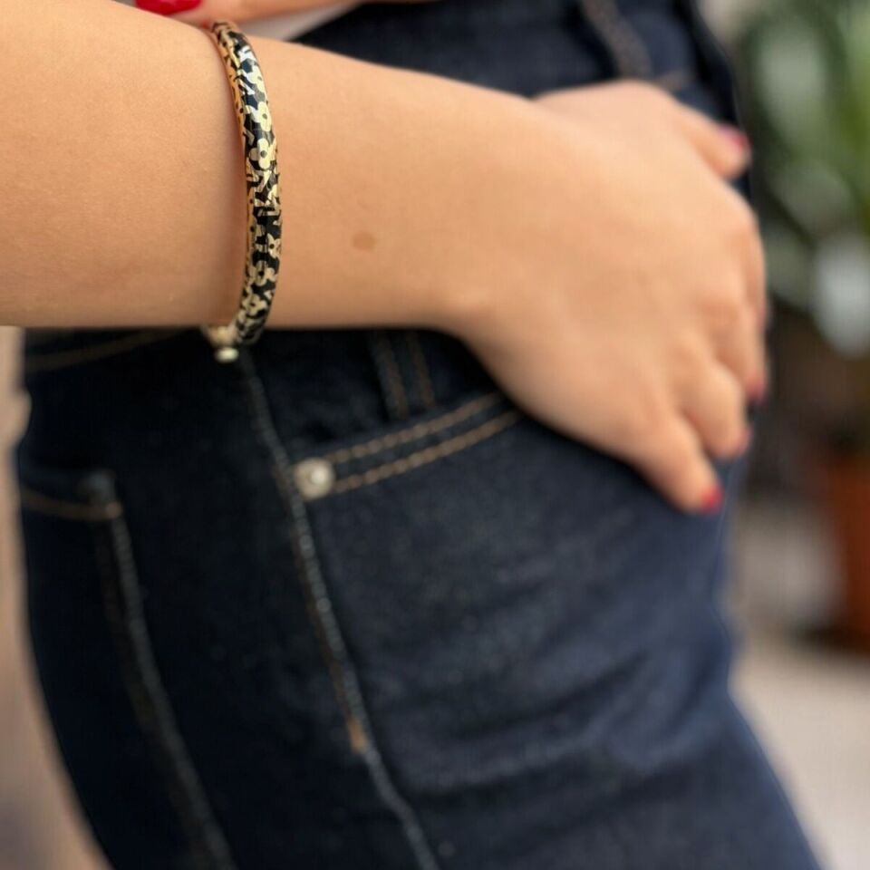 14 Ayar Siyah Mineli Çift Taraflı Altın Bilezik