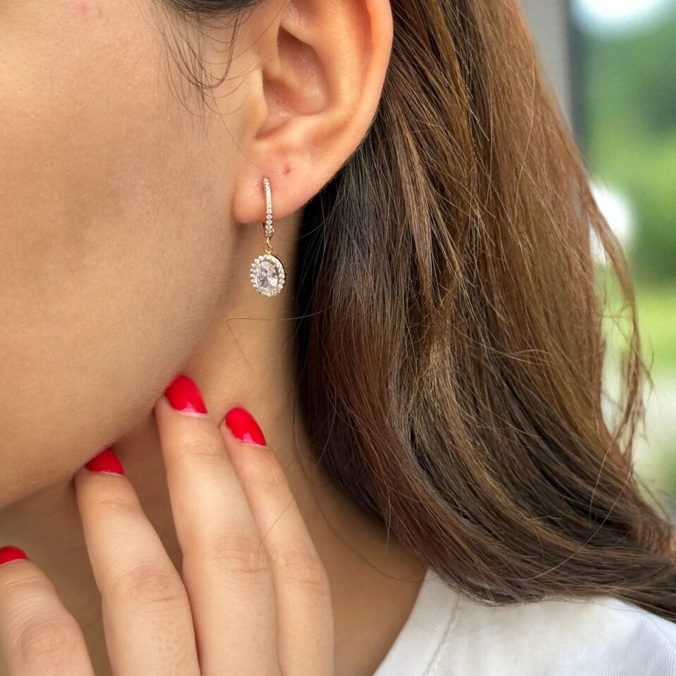925 AYAR ROSE RENGİ İTALYAN TAŞLI SALLANTILI HALKA KÜPE