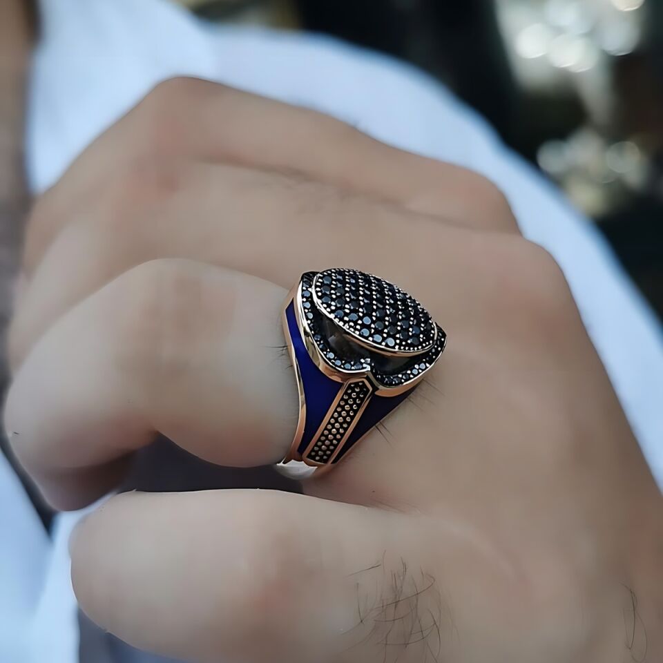 14 AYAR İTALYAN MODEL KENARLARI LACİVERT MİNELİ OVAL MODEL SİYAH TAŞLI ROSE ALTIN ERKEK YÜZÜK