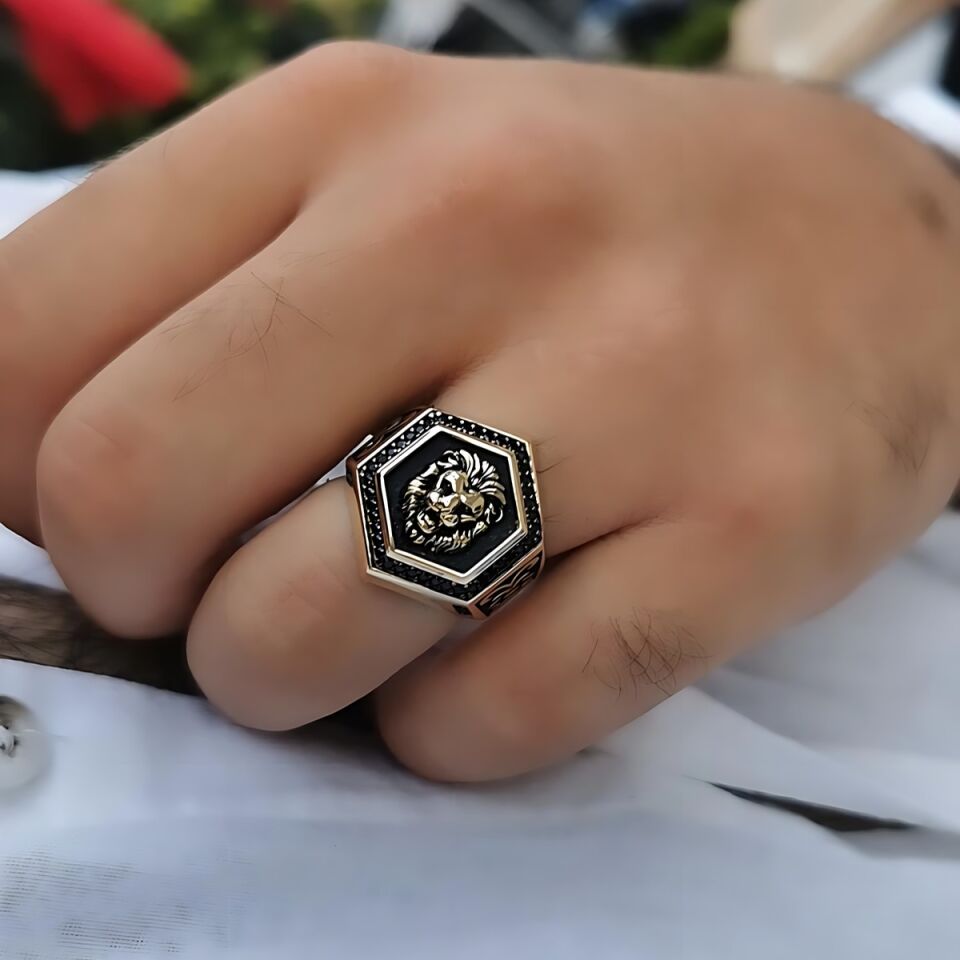 14 AYAR İTALYAN MODEL ASLAN FİGÜRLÜ ALTIGEN ERKEK ALTIN YÜZÜK