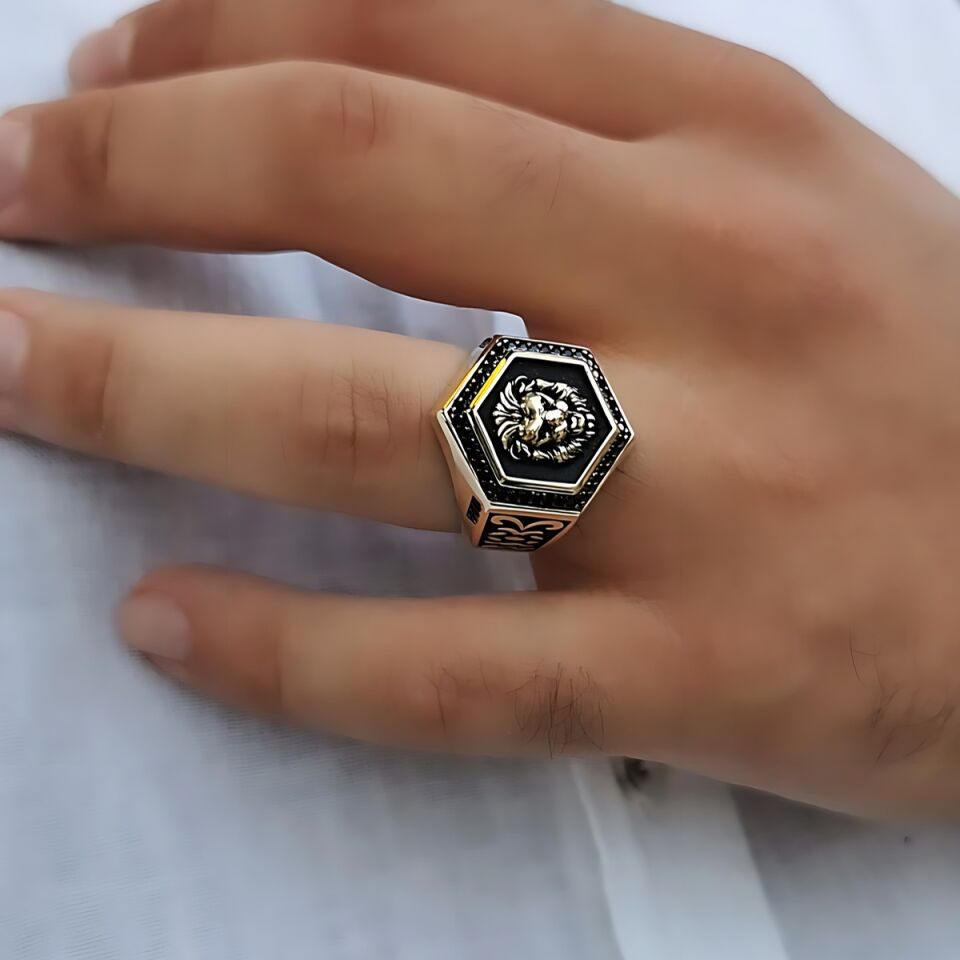 14 AYAR İTALYAN MODEL ASLAN FİGÜRLÜ ALTIGEN ERKEK ALTIN YÜZÜK