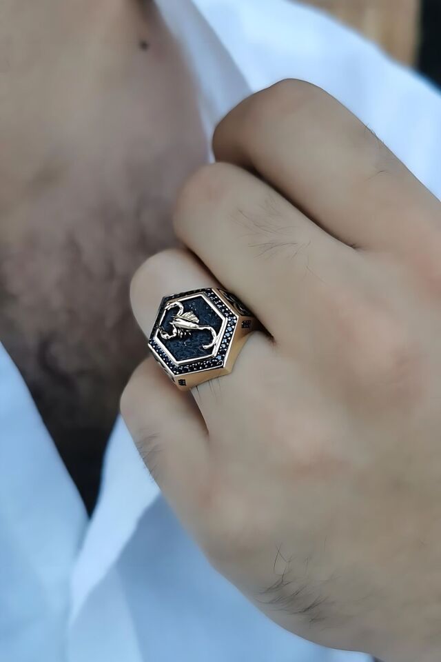 14 AYAR İTALYAN MODEL AKREP FİGÜRLÜ ALTIGEN ERKEK ALTIN YÜZÜK