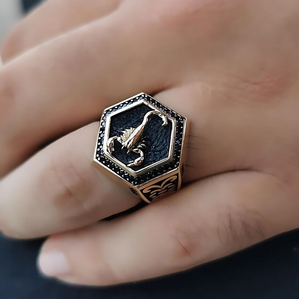 14 AYAR İTALYAN MODEL AKREP FİGÜRLÜ ALTIGEN ERKEK ALTIN YÜZÜK