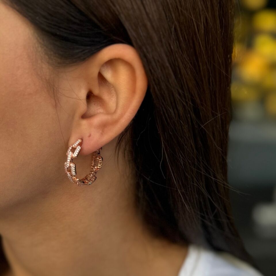 925 AYAR TAŞLI ROSE RENGİ HALKA KÜPE