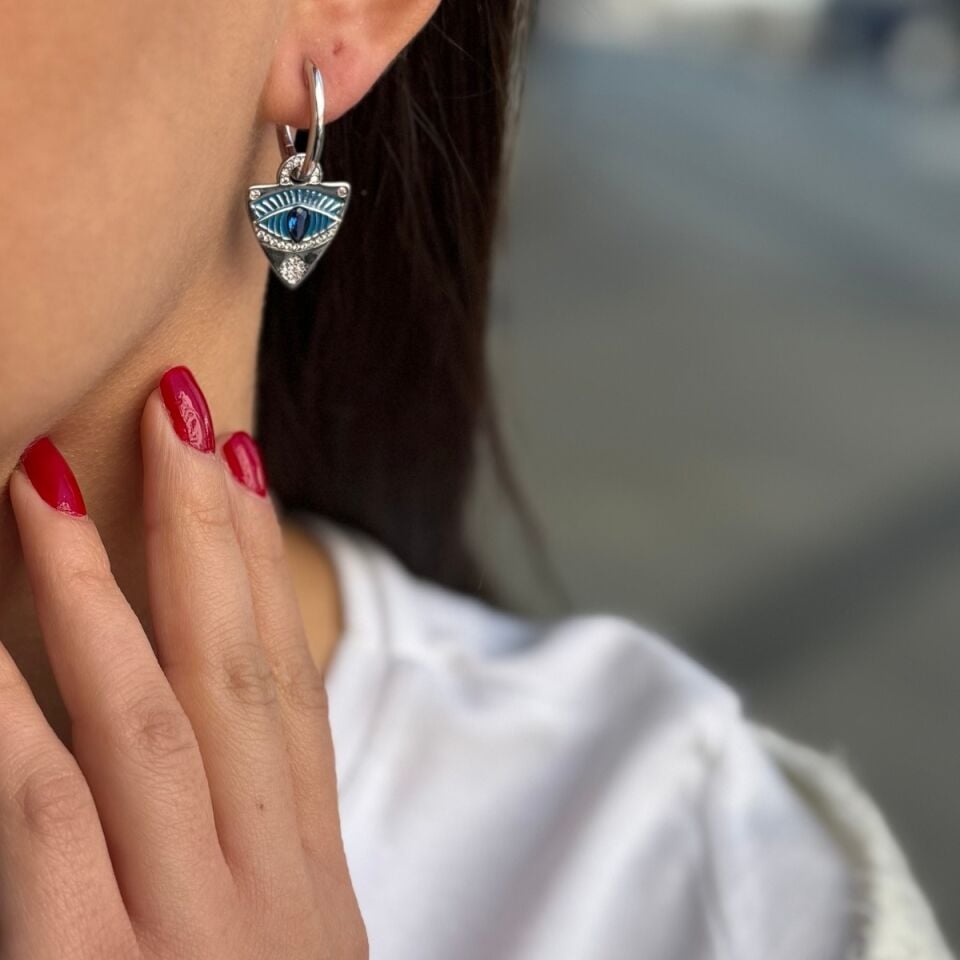 925 AYAR İTALYAN KALKAN MODEL GÖZ GÜMÜŞ KÜPE