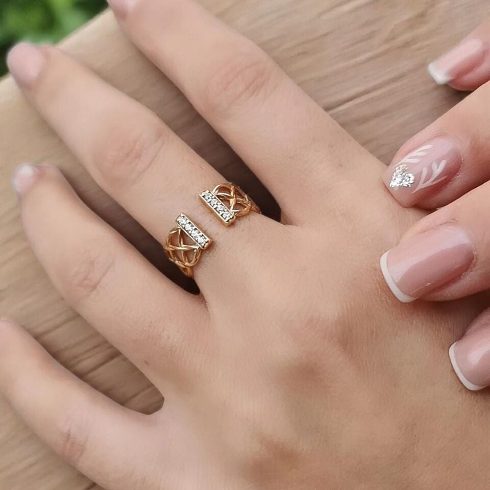 14 Ayar 0,20 Ct Pırlanta Taşlı Özel Tasarım Beyaz Altın Yüzük