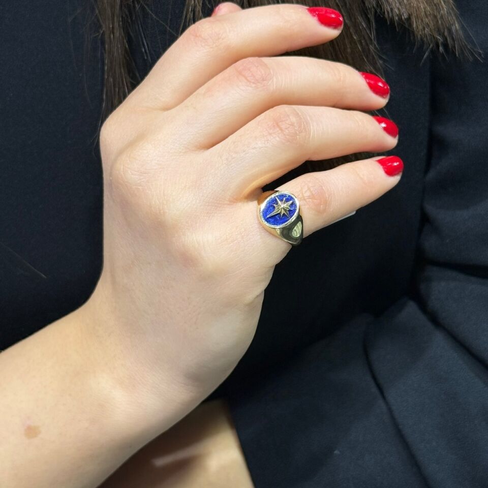 14 AYAR LACİVERT MİNELİ KUTUPYILDIZI MOTİFLİ ŞÖVALYE ALTIN YÜZÜK