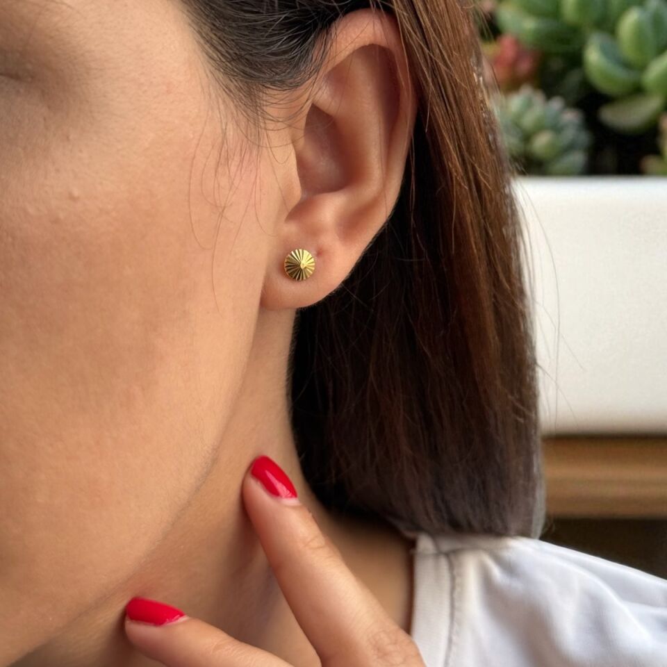 22 AYAR ÜSTÜ KALEMLİ YUVARLAK DÜĞME KÜPE