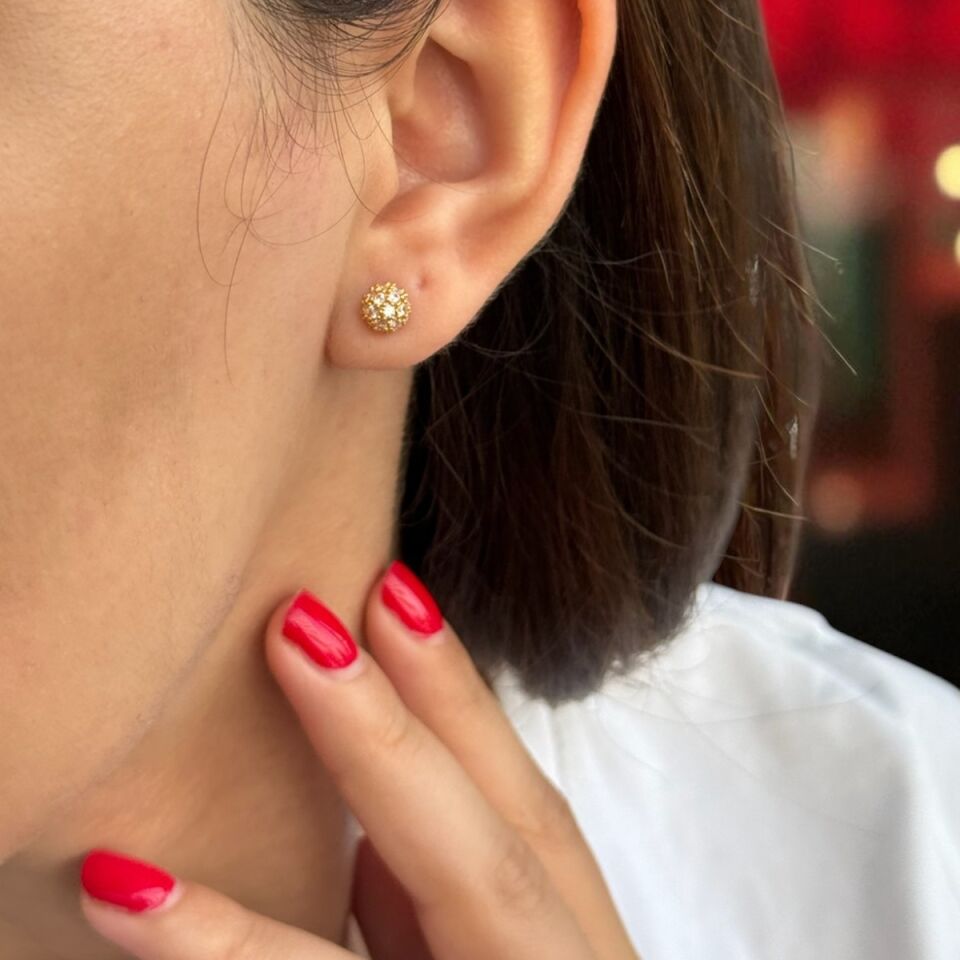 22 AYAR TAŞLI TOP KÜPE