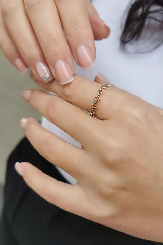 14 AYAR ROSE RENGİ FİRUZE TAŞLI ALTIN YÜZÜK 18