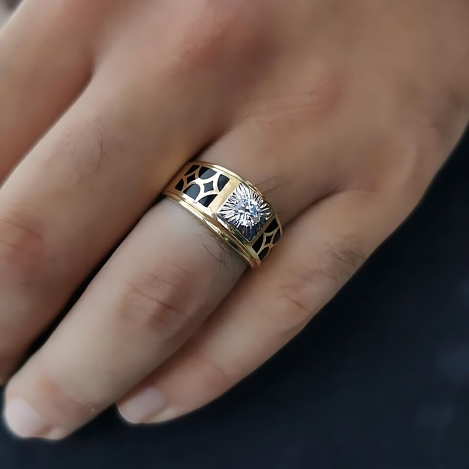 14 AYAR İTALYAN MODEL SİYAH MİNELİ ÖZEL TASARIM ALTIN YÜZÜK