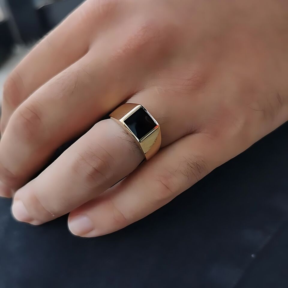 14 AYAR ONİKS TAŞLI ALTIN ERKEK YÜZÜK