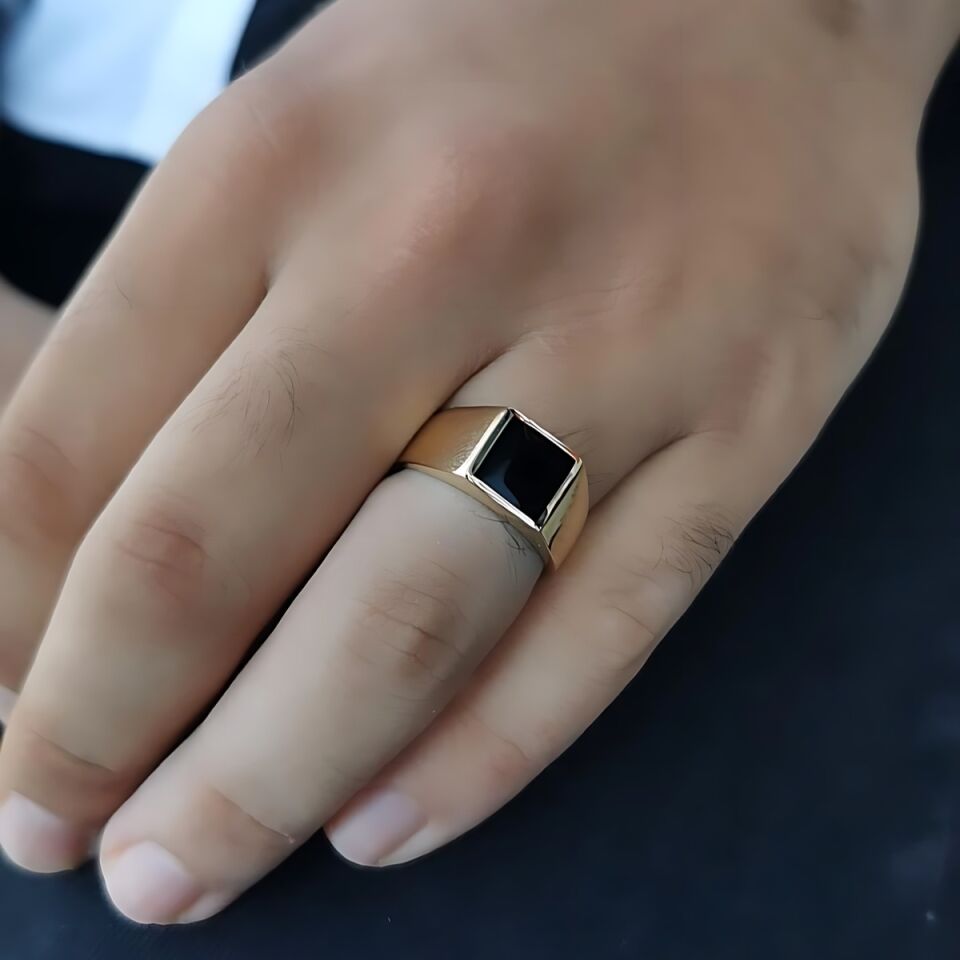 14 AYAR ONİKS TAŞLI ALTIN ERKEK YÜZÜK