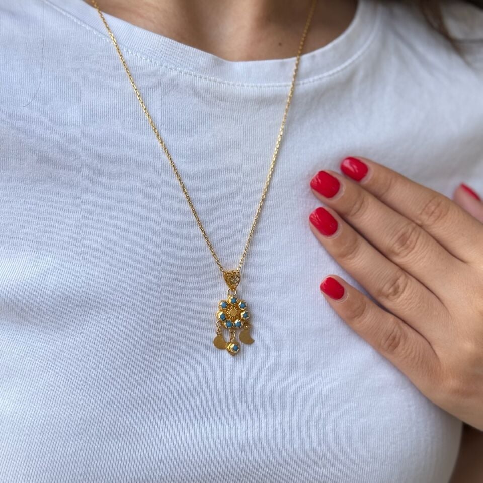 22 AYAR ÖZEL TASARIM ÇİÇEK MODELİ ALTIN KOLYE