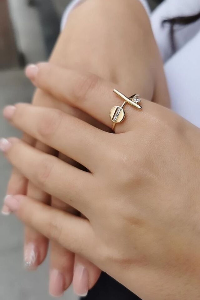 14 AYAR İTALYAN ÇİZGİ VE DAİRE MODEL ALTIN YÜZÜK 15