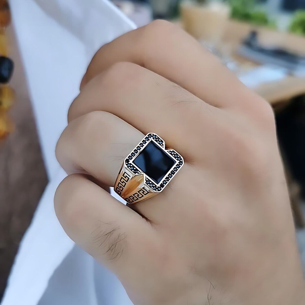 14 AYAR İTALYAN TASARIM GREEK DESEN SİYAH TAŞLI ALTIN ERKEK YÜZÜK