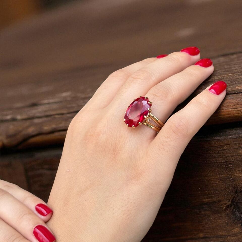 14 AYAR KIRMIZI TAŞLI ÖZEL TASARIM ALTIN YÜZÜK