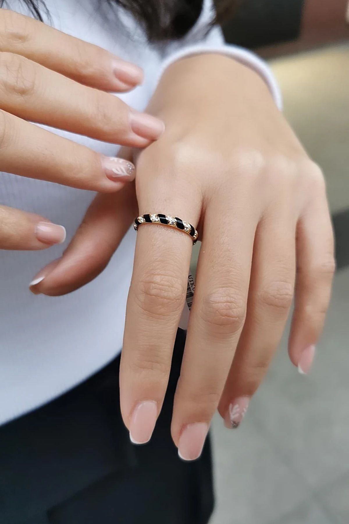 14 AYAR SİYAH MİNELİ TAŞLI BOMBELİ İTALYAN ALTIN YÜZÜK 15