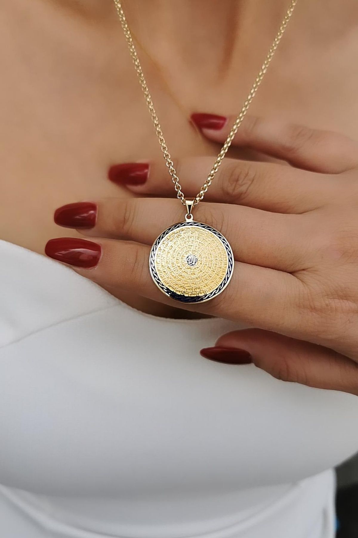 14 AYAR KABARTMA ESMA-ÜL HÜSNA DUASI YAZILI ALTIN KOLYE UCU