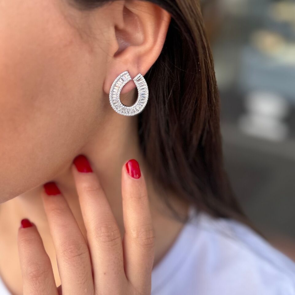 925 AYAR BAGET TAŞLI ROSE KÜPE