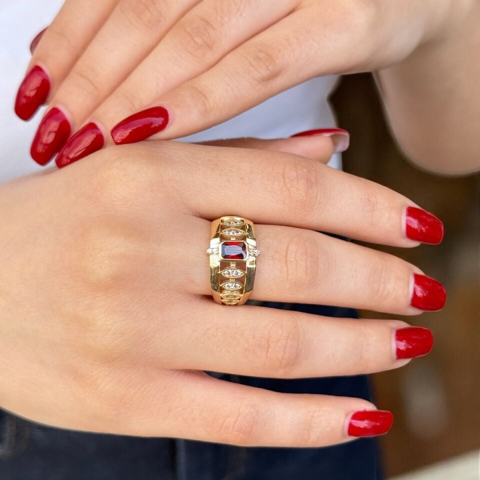 14 Ayar Kırmızı Garnet Taşlı Altın Yüzük