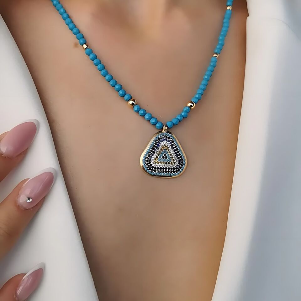 14 AYAR FİRUZE TAŞLI NAZAR BONCUKLU ÜÇGEN MODEL ALTIN KOLYE