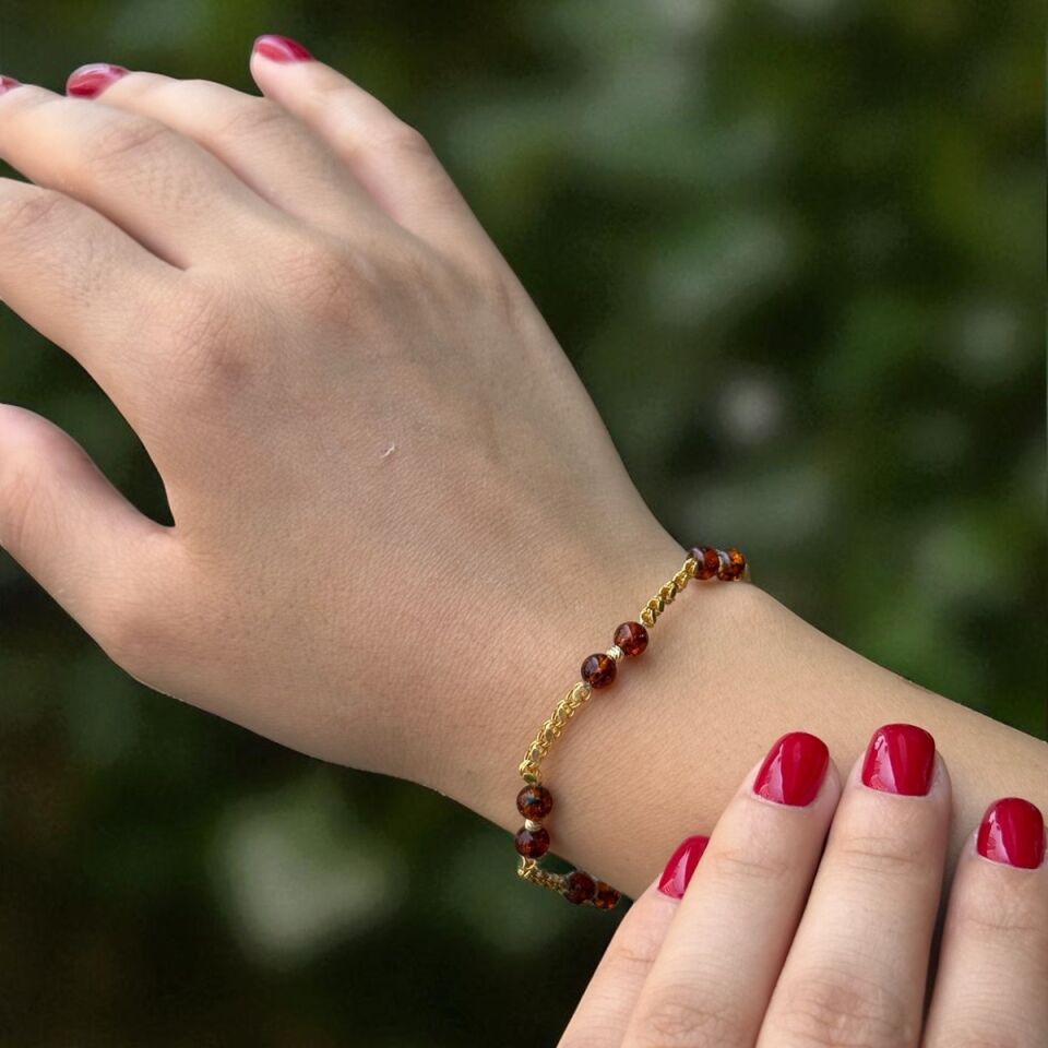 14 AYAR KEHRİBAR TAŞLI 22 AYAR RENGİNDE ALTIN BİLEKLİK