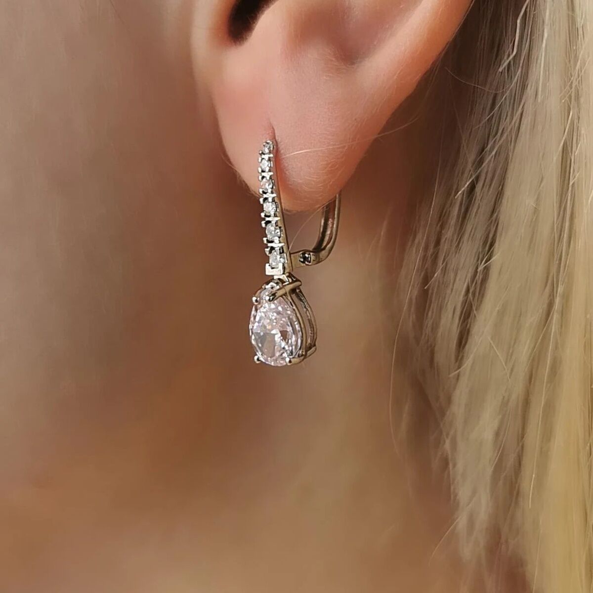 14 AYAR 5,02 PİNK kuvars  VE 0,21 CT PIRLANTA TAŞLI ÖZEL TASARIM KÜPE