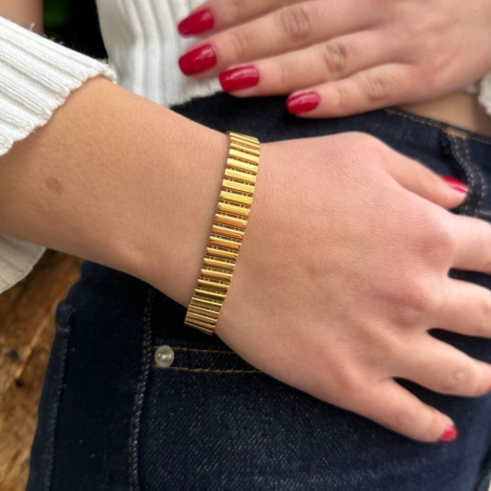 22 AYAR SAAT KORDONU MODEL İTALYAN TASARIM ALTIN BİLEKLİK