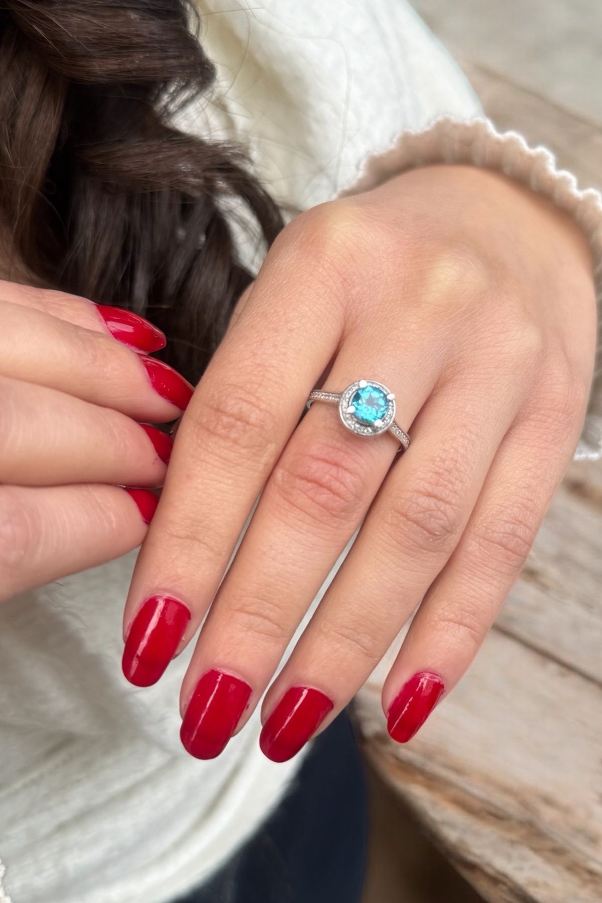 14 AYAR 1,01 CT BEYAZ SAFİR TAŞLI YÜZÜK 16