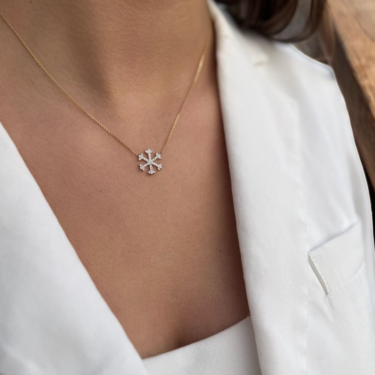 14 Ayar Kar Tanesi Altın Kolye