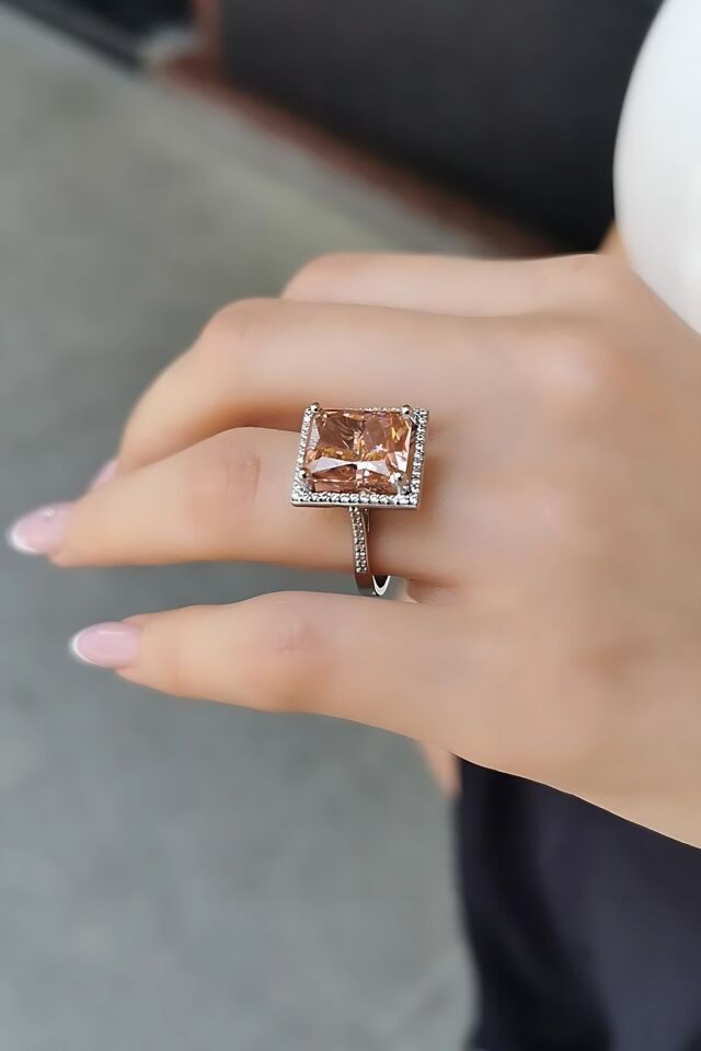 14 AYAR BAGET KESİM MORGANİTE PEMBE TAŞLI  ÖZEL TASARIM  BEYAZ ALTIN YÜZÜK 19