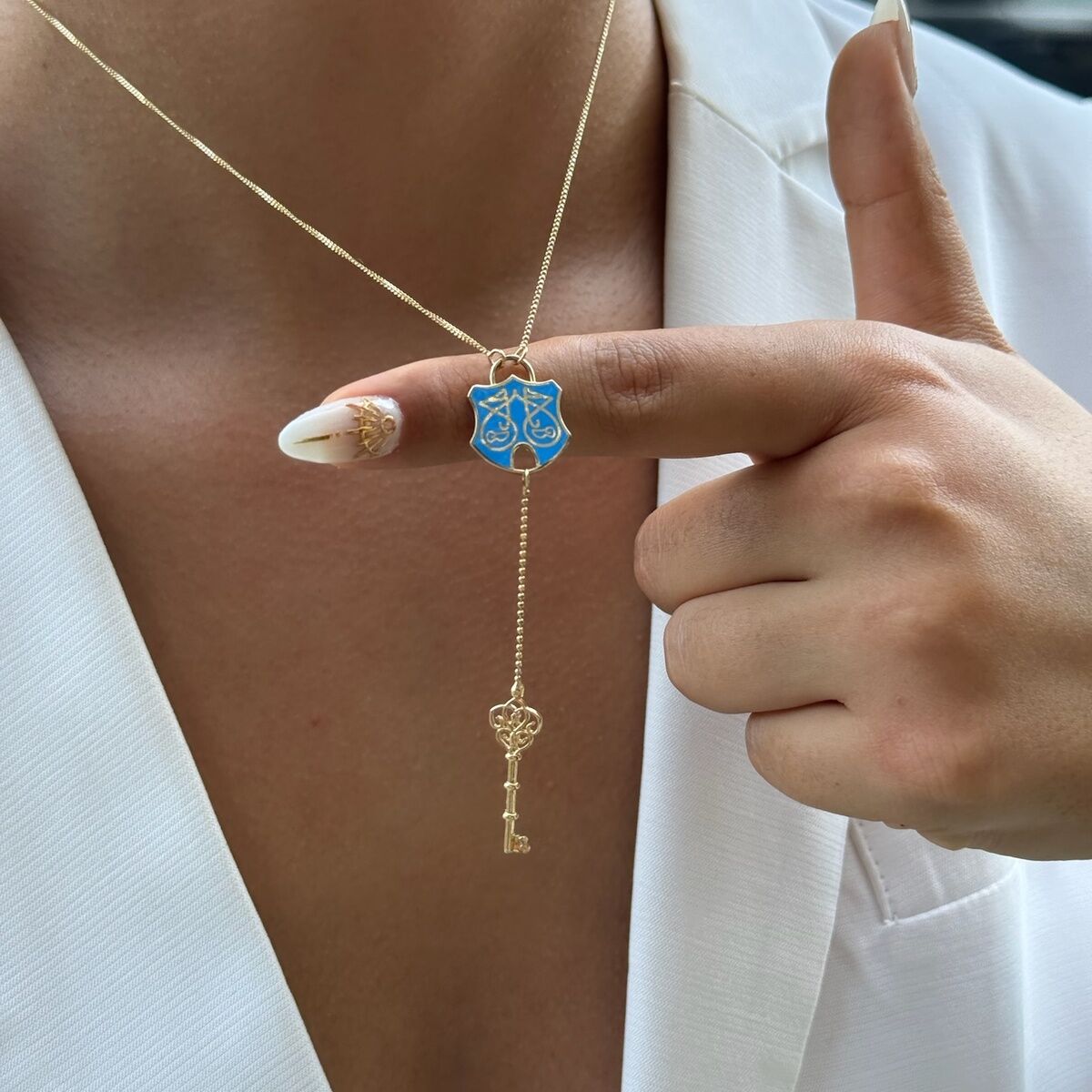 14 AYAR MAVİ MİNELİ İTALYAN ANAHTAR VE KİLİT ALTIN KOLYE