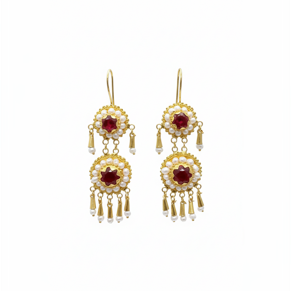 14 AYAR İNCİ VE KIRMIZI TAŞLI SALLANTILI UZUN KÜPE