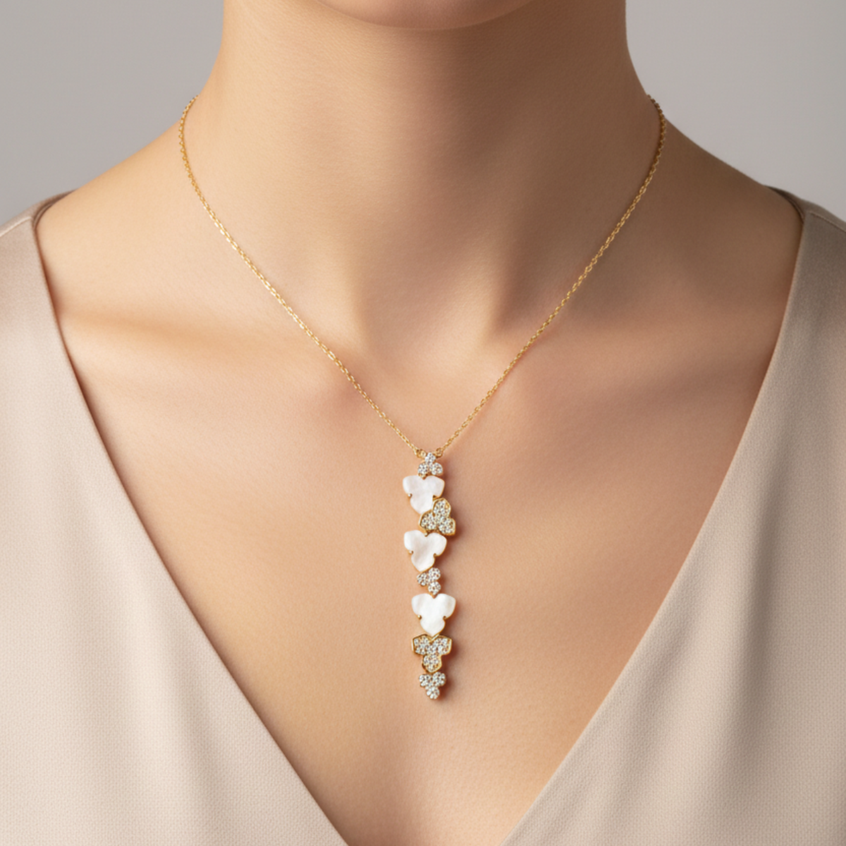 14 AYAR ÖZEL TASARIM TAŞLI ALTIN KOLYE