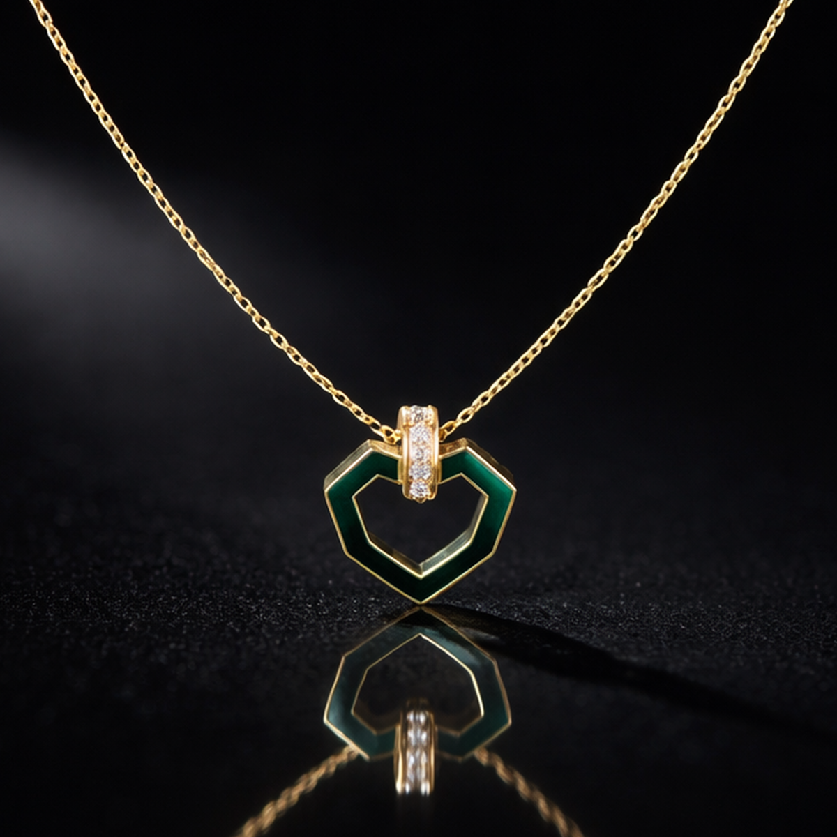 14 AYAR GEOMETRİK MODEL MODERN TASARIM YEŞİL MİNELİ KALP KOLYE